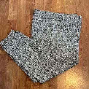 Dana Buchman Slimming 3/4 pants, size xl